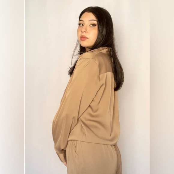 Satin Mocha Set! - Picture 2 of 3